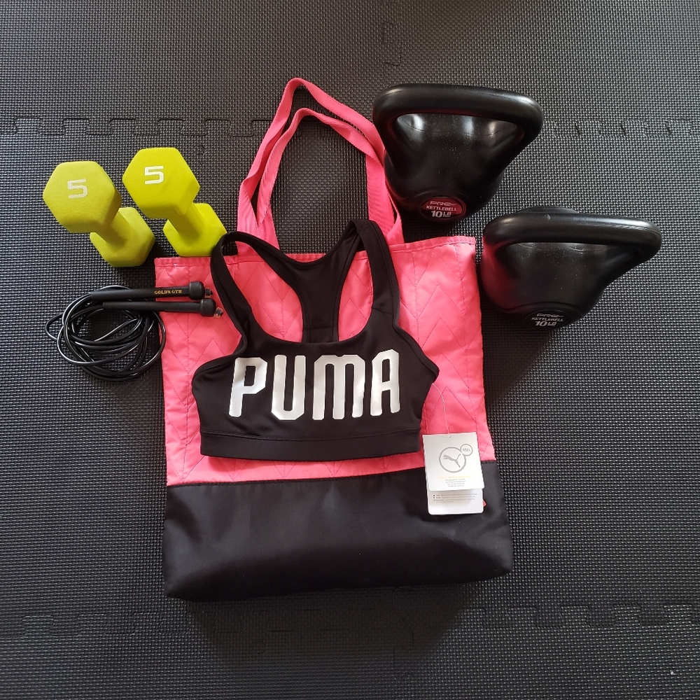 *NEW PUMA Sports bra